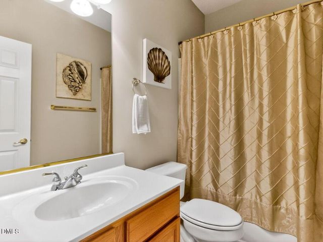 408 Knotts Valley Lane, Cary, NC 27519