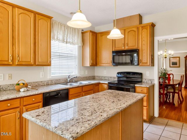 408 Knotts Valley Lane, Cary, NC 27519