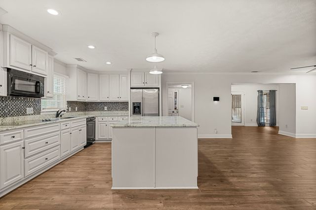 2722 East Lindsay, Columbus, GA 31907