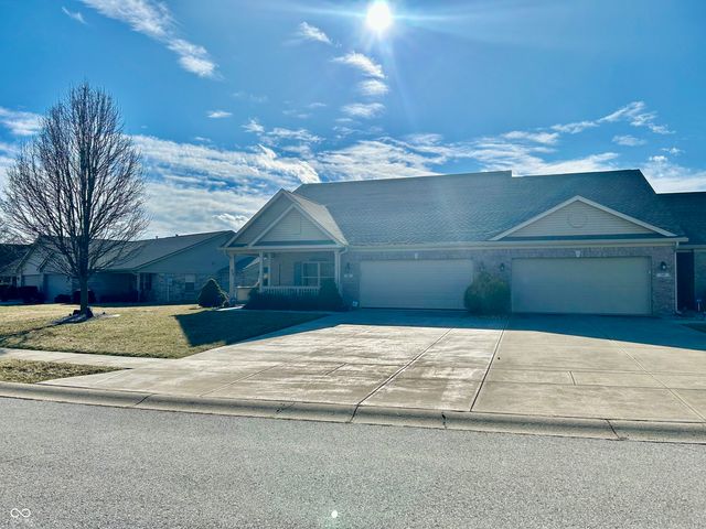 98 E Wind Chime Circle, Greenwood, IN 46143
