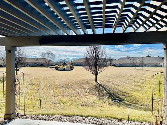 98 E Wind Chime Circle, Greenwood, IN 46143