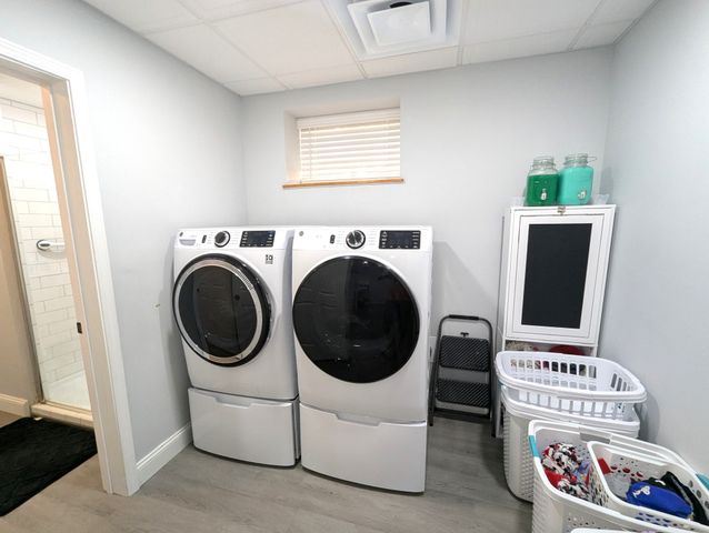1208 E Blythe St, Paris, TN 38242