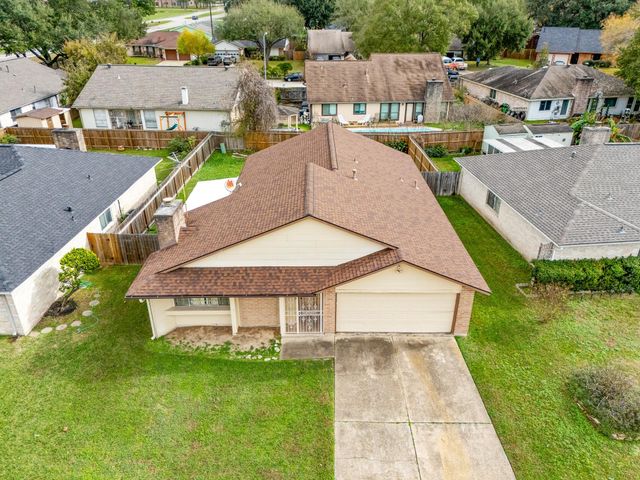 8702 Moonlight Forest Drive, Houston, TX 77088