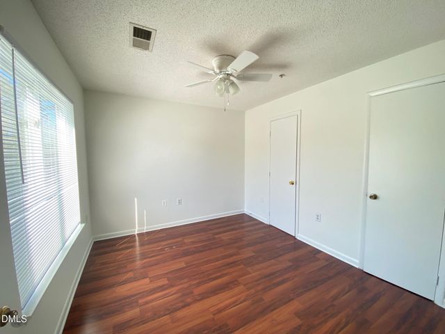 1220 University Court 203, Raleigh, NC 27606