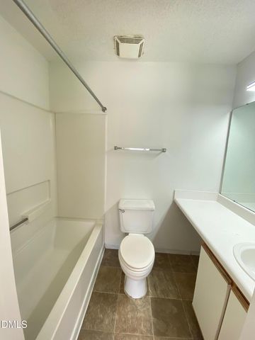 1220 University Court 203, Raleigh, NC 27606