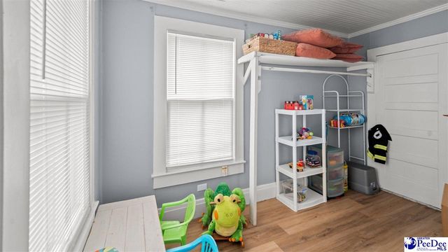 222 E Wine, Mullins, SC 29574