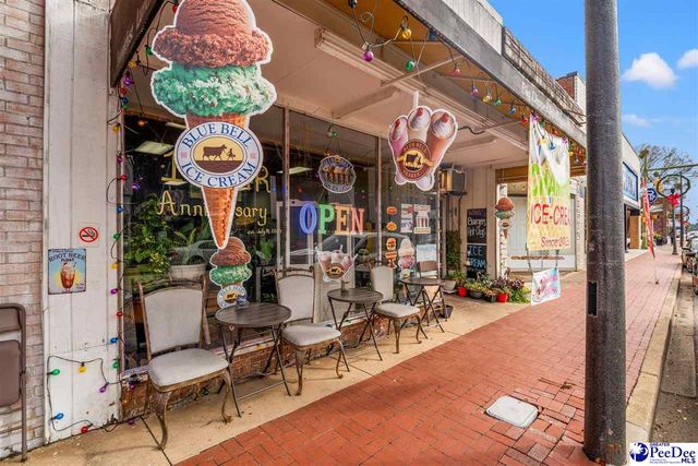 222 E Wine, Mullins, SC 29574