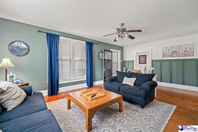 222 E Wine, Mullins, SC 29574