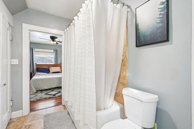 3425 50th St, Sacramento, CA 95820