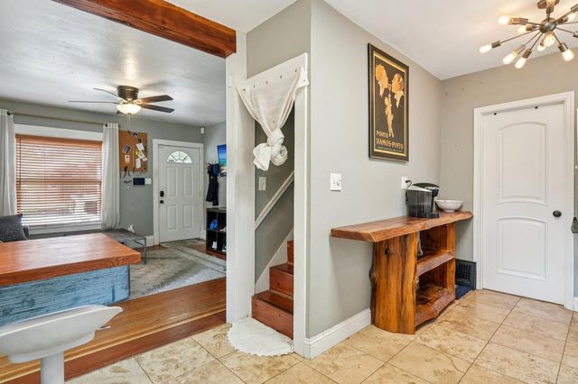 3425 50th St, Sacramento, CA 95820