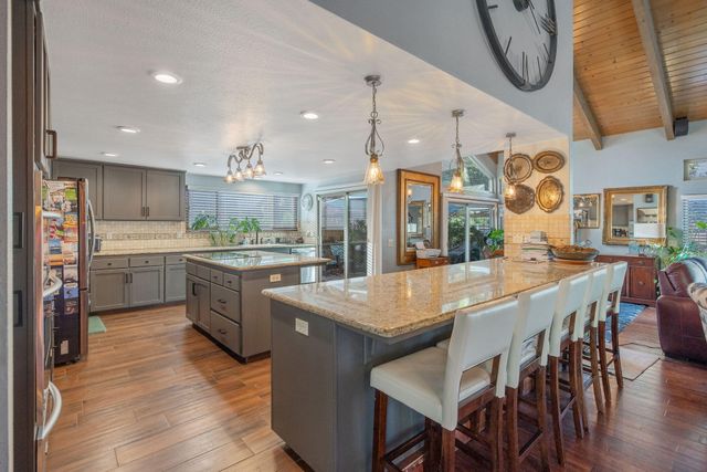 3728 W Nicholas Avenue, Visalia, CA 93291