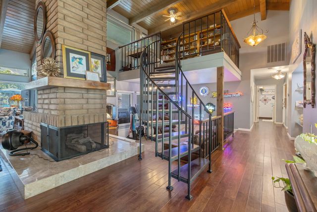 3728 W Nicholas Avenue, Visalia, CA 93291