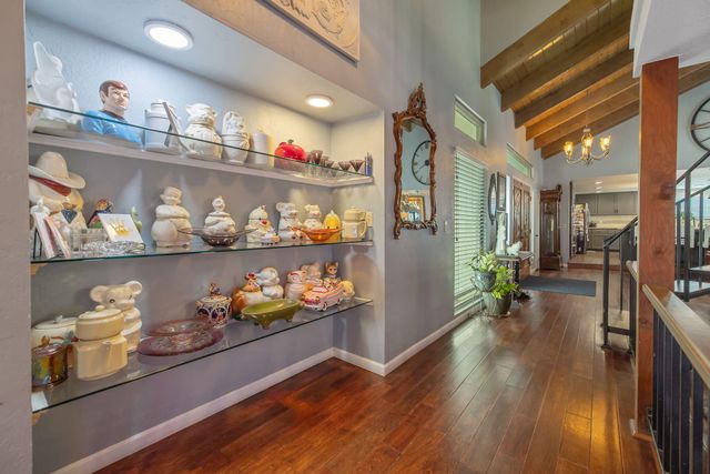 3728 W Nicholas Avenue, Visalia, CA 93291