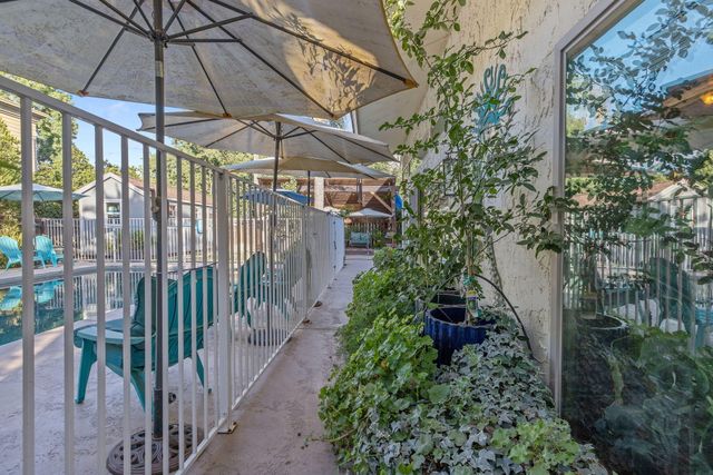 3728 W Nicholas Avenue, Visalia, CA 93291