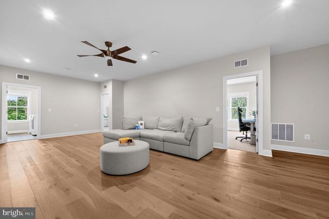 43113 BITTER PERSIMMON CT, Centreville, VA 20120