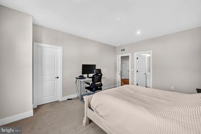 43113 BITTER PERSIMMON CT, Centreville, VA 20120