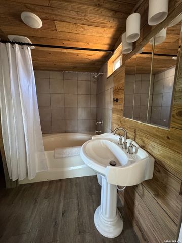 114 Yuma, San Antonio, TX 78211