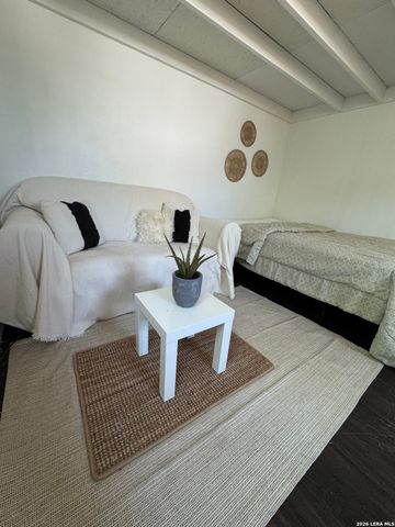 114 Yuma, San Antonio, TX 78211