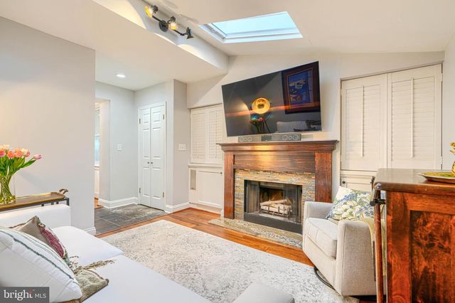 811 WILLIAM ST, Baltimore, MD 21230