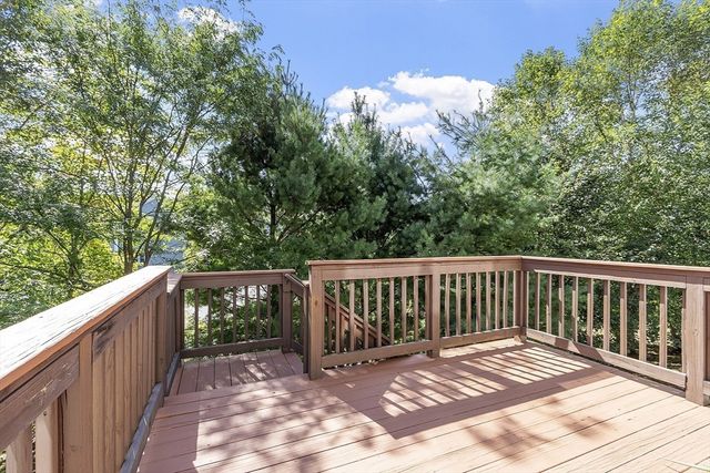 26 Kendall Ct 67, Bedford, MA 01730