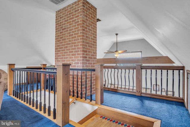 300 HOLLOWBROOK DR, Carlisle, PA 17013