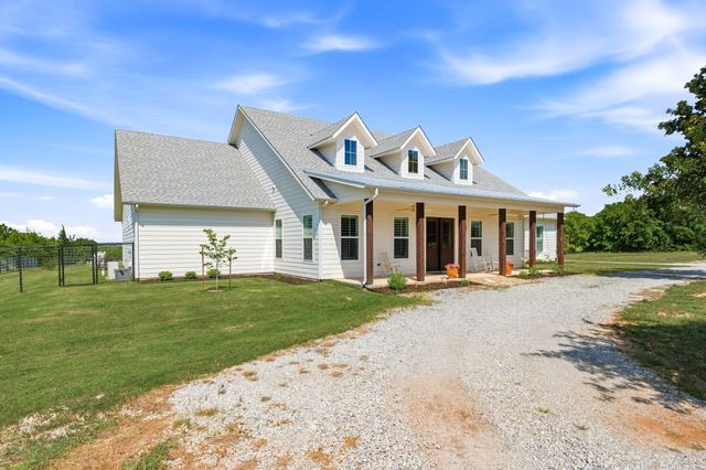 109 Bear Cat Court, Alvord, TX 76225
