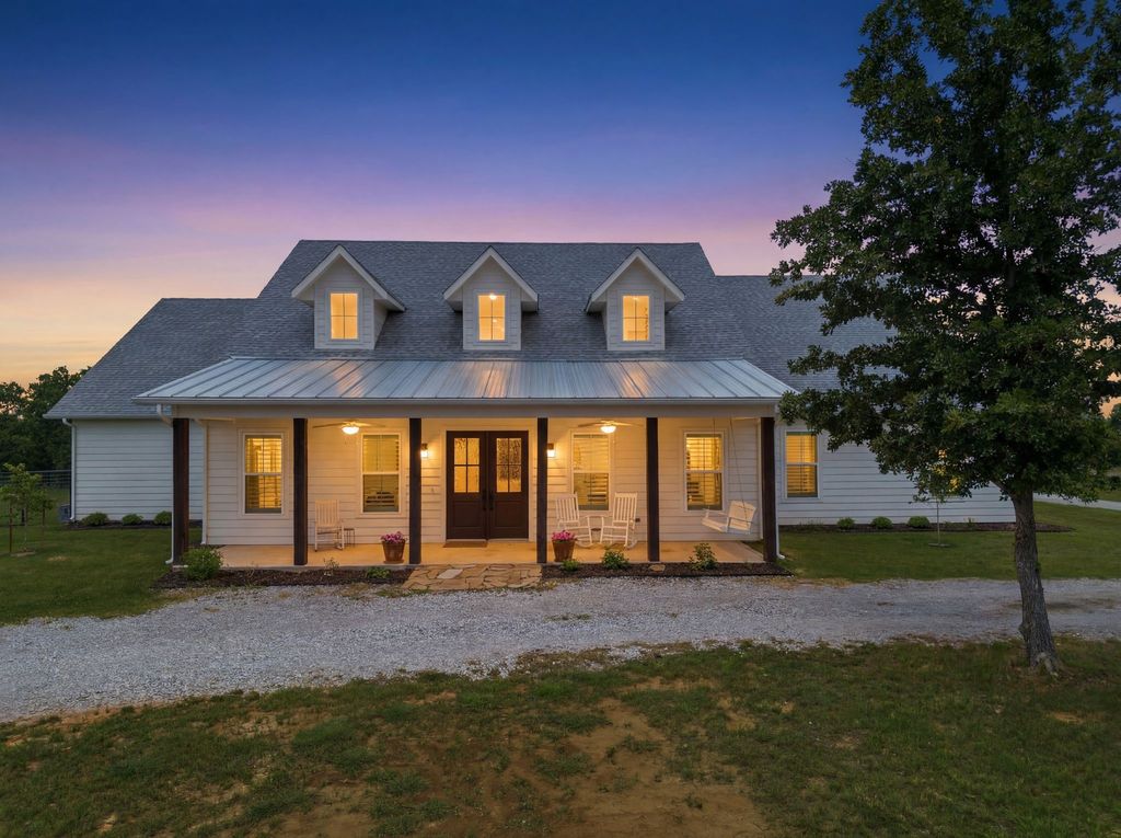 109 Bear Cat Court, Alvord, TX 76225