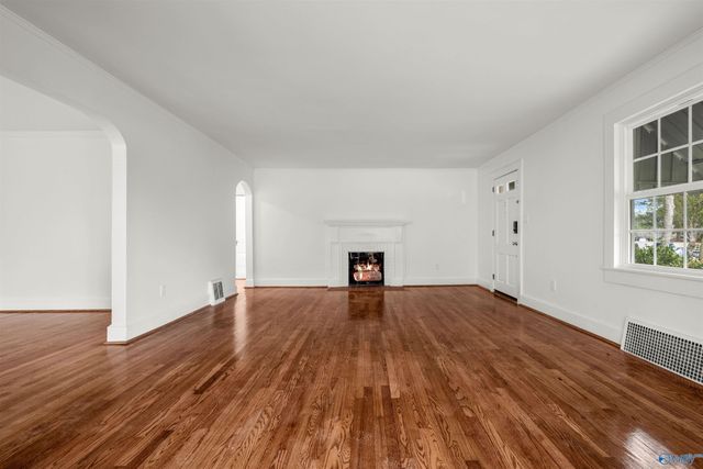 935 Oakview Avenue, Gadsden, AL 35901