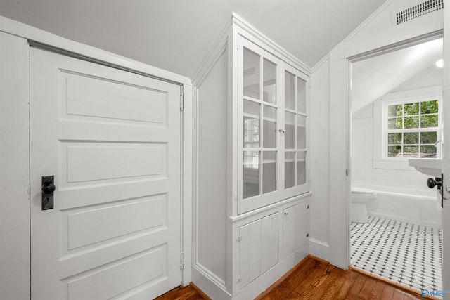 935 Oakview Avenue, Gadsden, AL 35901