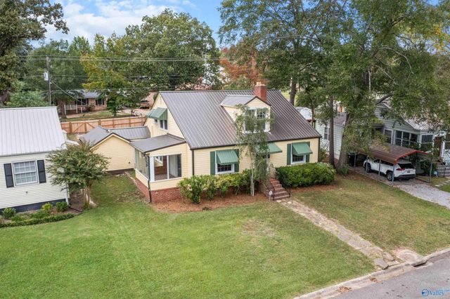 935 Oakview Avenue, Gadsden, AL 35901