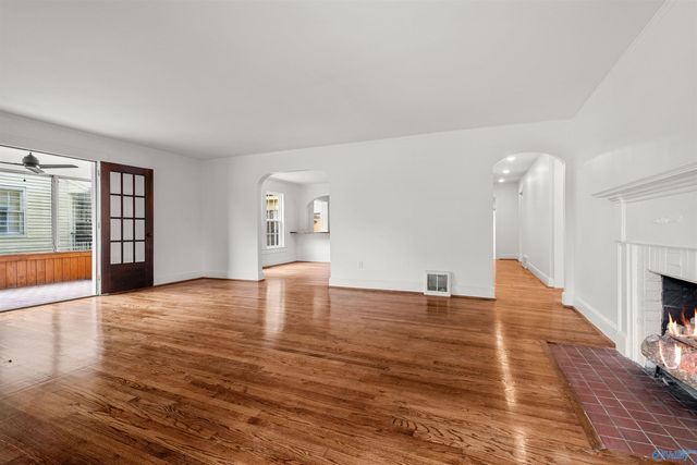 935 Oakview Avenue, Gadsden, AL 35901