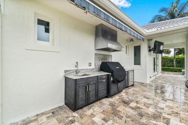 1904 SE Sailfish Point Boulevard, Stuart, FL 34996