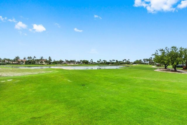 1904 SE Sailfish Point Boulevard, Stuart, FL 34996