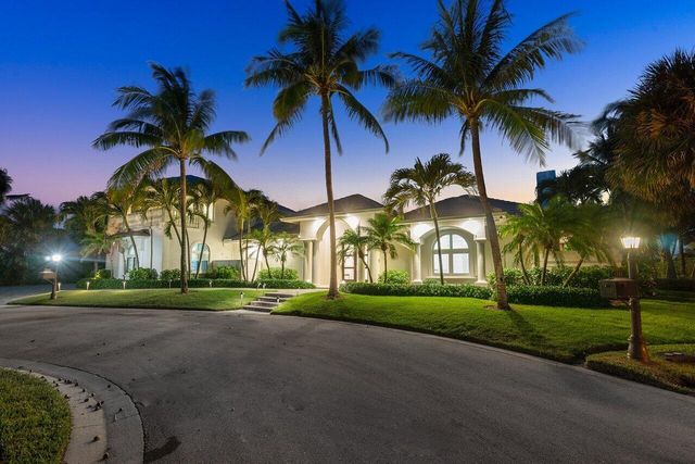 1904 SE Sailfish Point Boulevard, Stuart, FL 34996