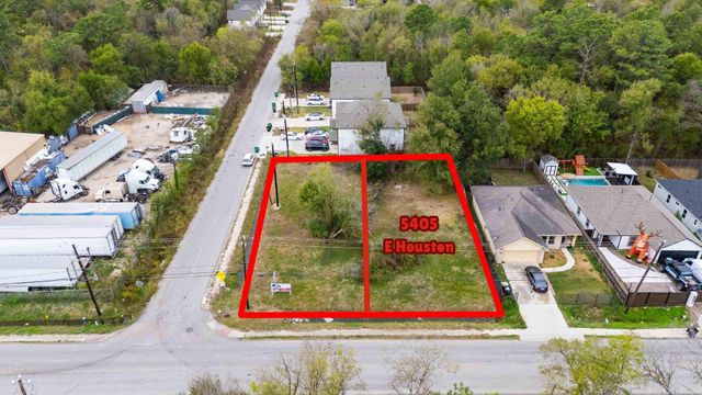 5405 E Houston Road, Houston, TX 77028