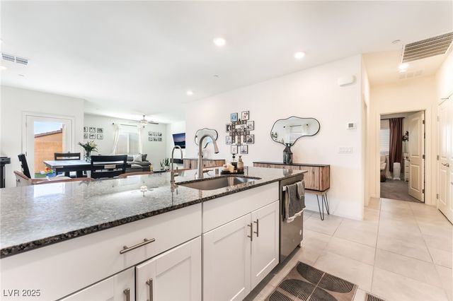 10947 Artisan Ranch Avenue, Las Vegas, NV 89166