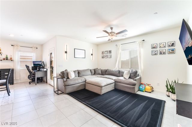 10947 Artisan Ranch Avenue, Las Vegas, NV 89166