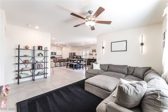 10947 Artisan Ranch Avenue, Las Vegas, NV 89166