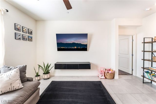 10947 Artisan Ranch Avenue, Las Vegas, NV 89166