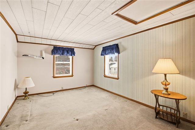 211 N Vincent Ave, Somerset Boro, PA 15501