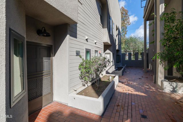 1310 E Orange Grove Boulevard 114, Pasadena, CA 91104