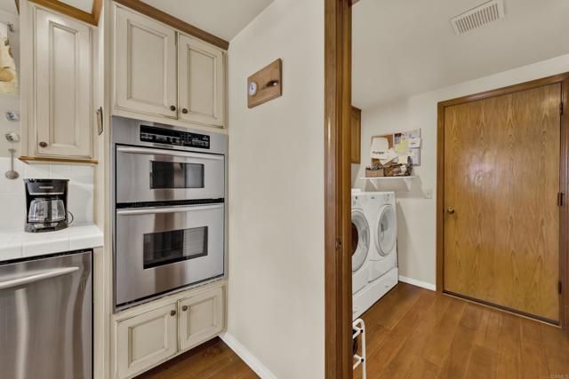 10353 Oak Ranch Lane, Escondido, CA 92026