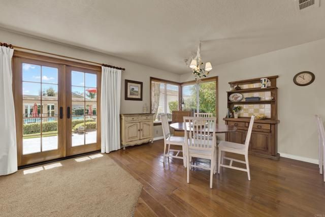 10353 Oak Ranch Lane, Escondido, CA 92026