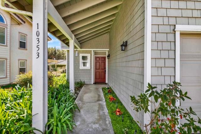 10353 Oak Ranch Lane, Escondido, CA 92026