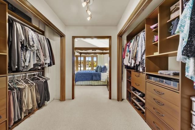 10353 Oak Ranch Lane, Escondido, CA 92026