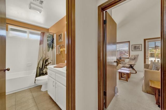 10353 Oak Ranch Lane, Escondido, CA 92026