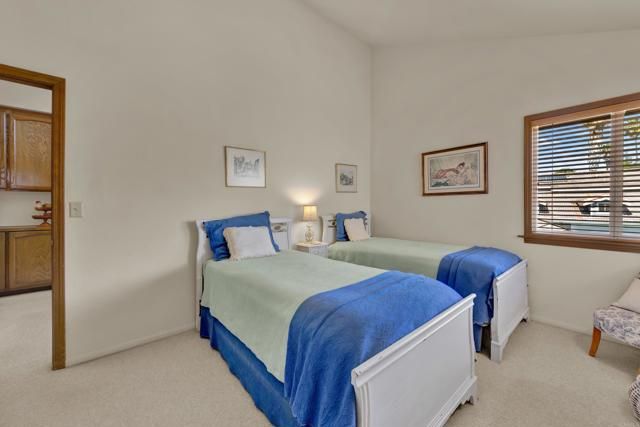 10353 Oak Ranch Lane, Escondido, CA 92026