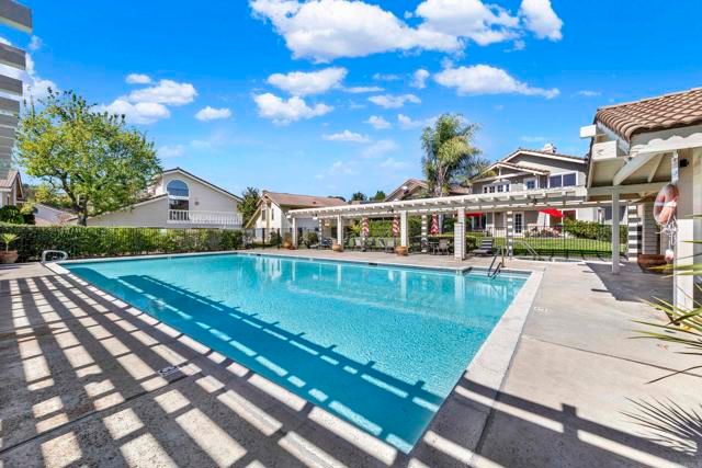 10353 Oak Ranch Lane, Escondido, CA 92026