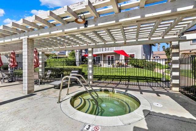 10353 Oak Ranch Lane, Escondido, CA 92026