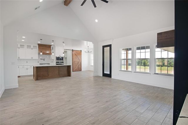 1160 Wolf Creek Drive, Blanchard, OK 73010